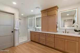 8520 E Highland Ave, Scottsdale, AZ 85251 - Photo 21