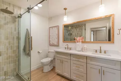 8520 E Highland Avenue, Scottsdale, AZ 85251 - Photo 7