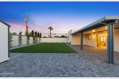 8520 E Highland Avenue, Scottsdale, AZ 85251 - Photo 31