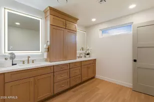 8520 E Highland Ave, Scottsdale, AZ 85251 - Photo 5