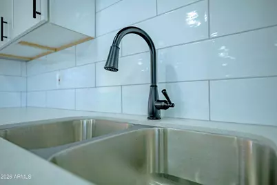 4109 N 71st Lane, Phoenix, AZ 85033 - Photo 15