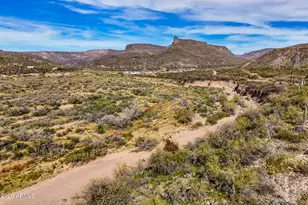 20880 E Tara Springs Rd, Black Canyon City, AZ 85324 - Photo 27