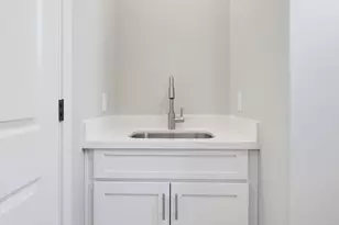 109 W Willo Ct, Phoenix, AZ 85003 - Photo 27