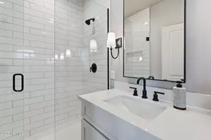 109 W Willo Ct, Phoenix, AZ 85003 - Photo 19