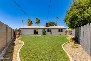 5657 N 39th Ave, Phoenix, AZ 85019 - Photo 9