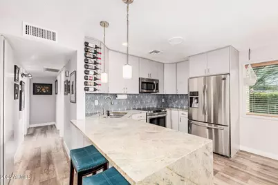 933 E 9th Drive, Mesa, AZ 85204 - Photo 7