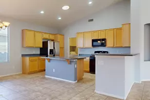 871 E Sherri Dr, Gilbert, AZ 85296 - Photo 11