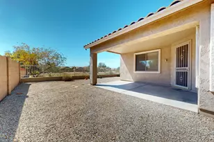 871 E Sherri Dr, Gilbert, AZ 85296 - Photo 31