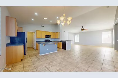 871 E Sherri Drive, Gilbert, AZ 85296 - Photo 9