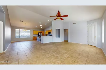 871 E Sherri Drive, Gilbert, AZ 85296 - Photo 7