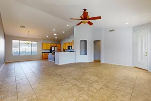 871 E Sherri Dr, Gilbert, AZ 85296 - Photo 7