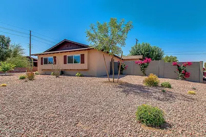 8701 E Edgemont Avenue, Scottsdale, AZ 85257 - Photo 7