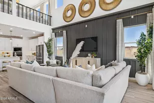 2579 E Villa Linda Dr, Phoenix, AZ 85024 - Photo 9