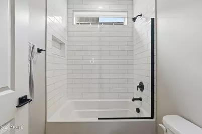 134 W Holcomb Lane, Phoenix, AZ 85003 - Photo 27