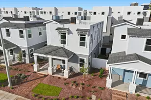 134 W Holcomb Ln, Phoenix, AZ 85003 - Photo 1