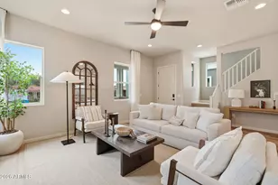 134 W Holcomb Ln, Phoenix, AZ 85003 - Photo 9