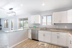 8372 W Teresita Dr, Arizona City, AZ 85123 - Photo 11