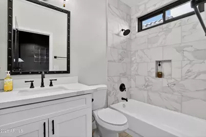 448 W Larona Lane, Tempe, AZ 85284 - Photo 19