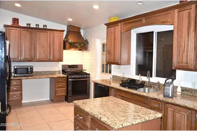 655 W Caroline Street, Coolidge, AZ 85128 - Photo 5