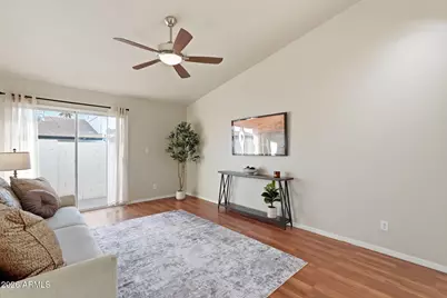 3039 N 38th Street #1, Phoenix, AZ 85018 - Photo 13