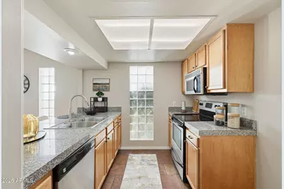 3039 N 38th Street #1, Phoenix, AZ 85018 - Photo 9