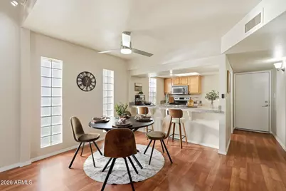 3039 N 38th Street #1, Phoenix, AZ 85018 - Photo 11