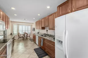 10018 W Oak Ridge Dr, Sun City, AZ 85351 - Photo 7