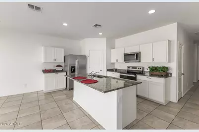 1180 W Paradise Way, Casa Grande, AZ 85122 - Photo 9