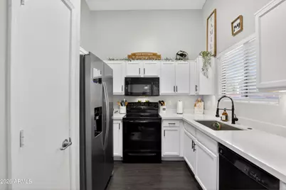 15369 W Hope Drive, Surprise, AZ 85379 - Photo 7