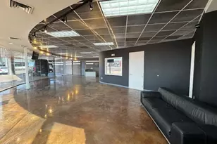 811 N Scottsdale Rd, Scottsdale, AZ 85257 - Photo 1