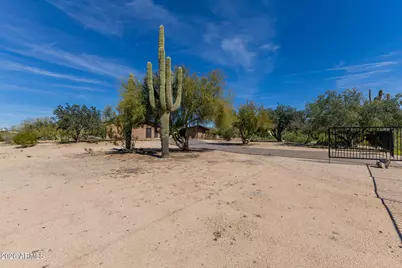 6140 E Peak View Road, Cave Creek, AZ 85331 - Photo 51