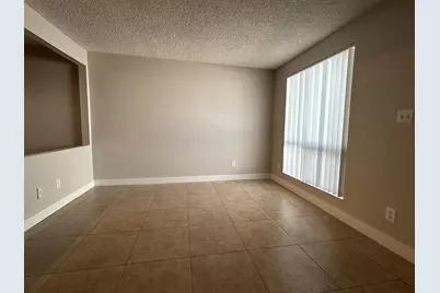 859 S Extension Road, Mesa, AZ 85210 - Photo 3