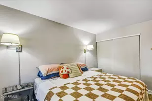 8859 N 12th Pl, Phoenix, AZ 85020 - Photo 11