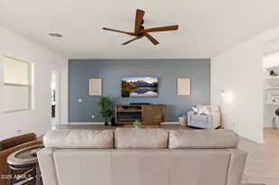 29055 N 136th Ln, Peoria, AZ 85383 - Photo 9