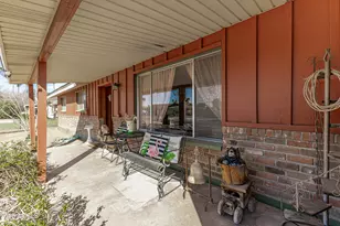 890 W Del Rio St, Chandler, AZ 85225 - Photo 5