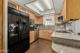 890 W Del Rio St, Chandler, AZ 85225 - Photo 13