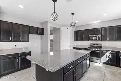 22477 N 95th Drive, Peoria, AZ 85383 - Photo 3