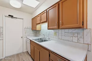 17035 N 107th Ave, Sun City, AZ 85373 - Photo 27