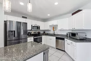 4534 E Amberwood Dr, Phoenix, AZ 85048 - Photo 13