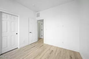 39930 N Messner Way, Anthem, AZ 85086 - Photo 17