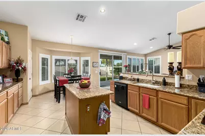 208 W Smoke Tree Road, Gilbert, AZ 85233 - Photo 17