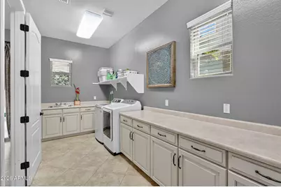 2926 E Wyatt Way, Gilbert, AZ 85297 - Photo 19