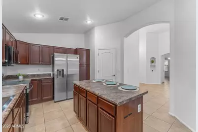 10340 W Albeniz Place, Tolleson, AZ 85353 - Photo 7