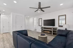 8918 W Rancho Dr, Glendale, AZ 85305 - Photo 5