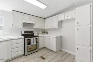 12721 W Greenway Rd, El Mirage, AZ 85335 - Photo 11