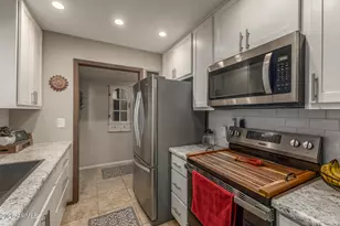 9845 W Royal Ridge Dr, Sun City, AZ 85351 - Photo 13