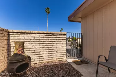 9845 W Royal Ridge Drive, Sun City, AZ 85351 - Photo 7