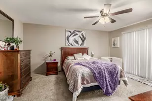 9845 W Royal Ridge Dr, Sun City, AZ 85351 - Photo 17