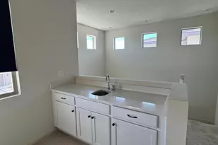 3540 E Tina Dr, Phoenix, AZ 85050 - Photo 21