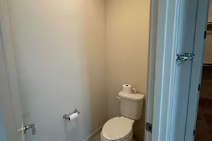 3540 E Tina Dr, Phoenix, AZ 85050 - Photo 17